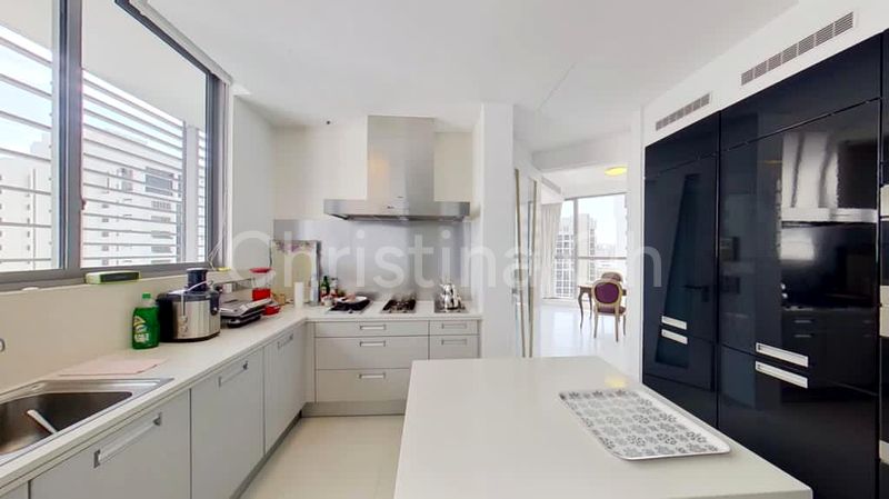 4 Bed Condo for Sale in  The Tate Residences - Image 12